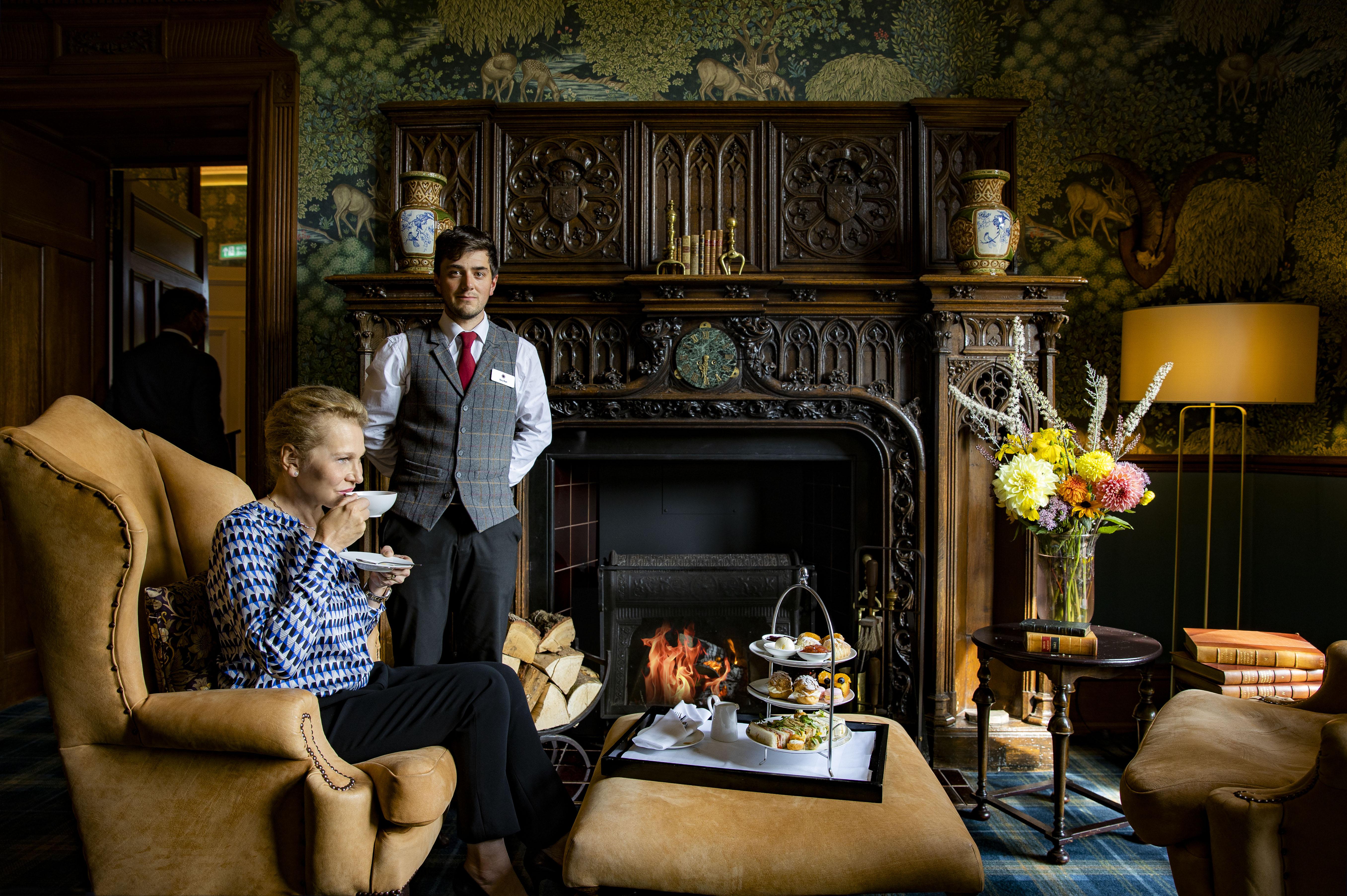 Schloss Roxburghe, Part Of Destination By Hyatt エクステリア 写真 The fireplace in the Drawing Room