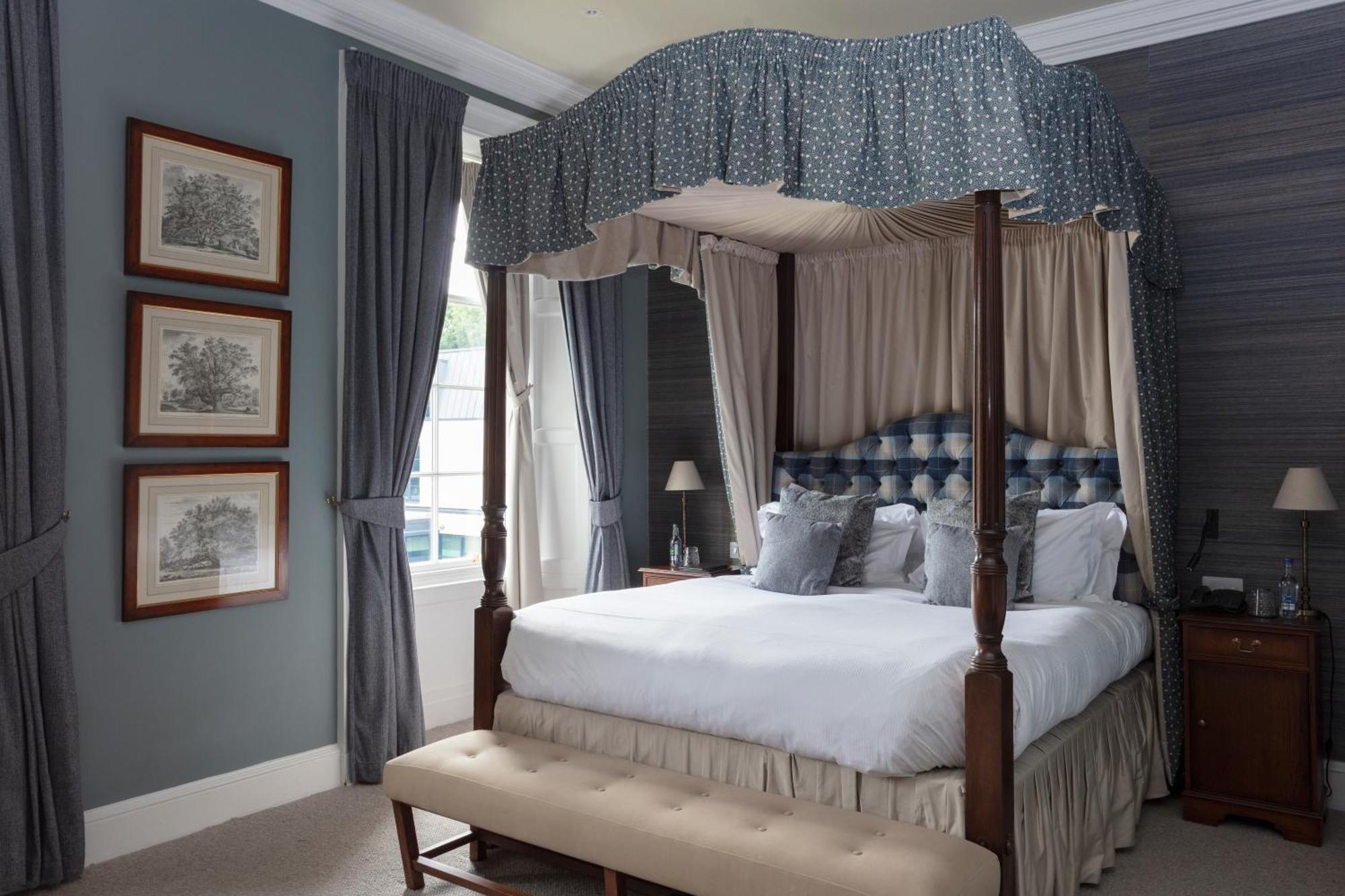 Schloss Roxburghe, Part Of Destination By Hyatt エクステリア 写真 A bedroom at the hotel