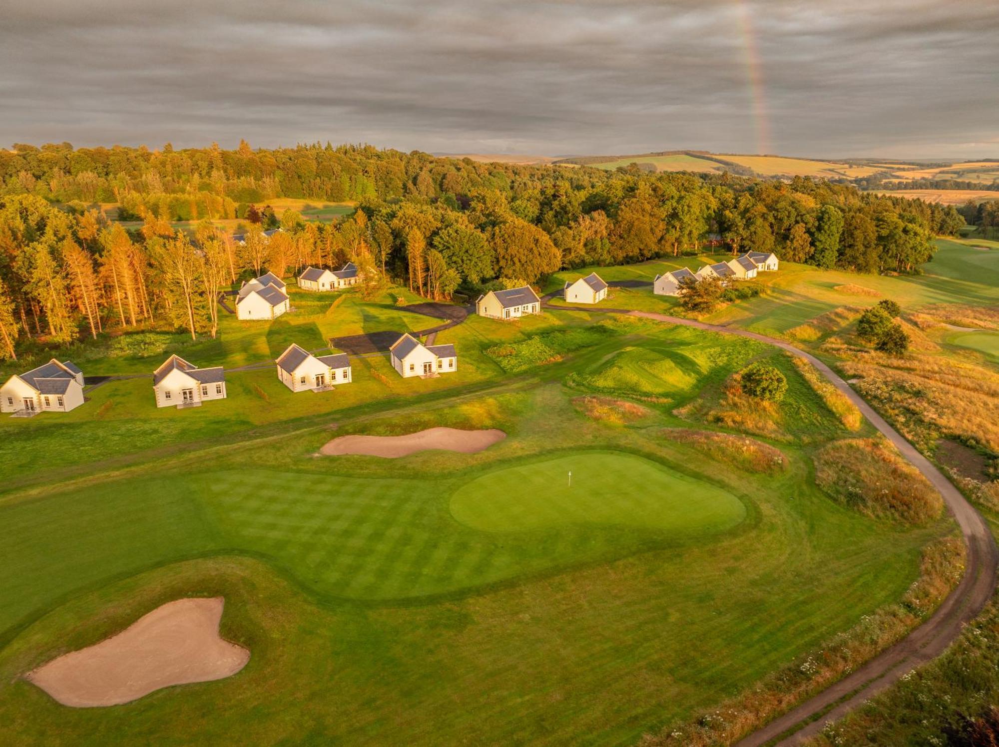 Schloss Roxburghe, Part Of Destination By Hyatt エクステリア 写真 Golf resort in Estonia