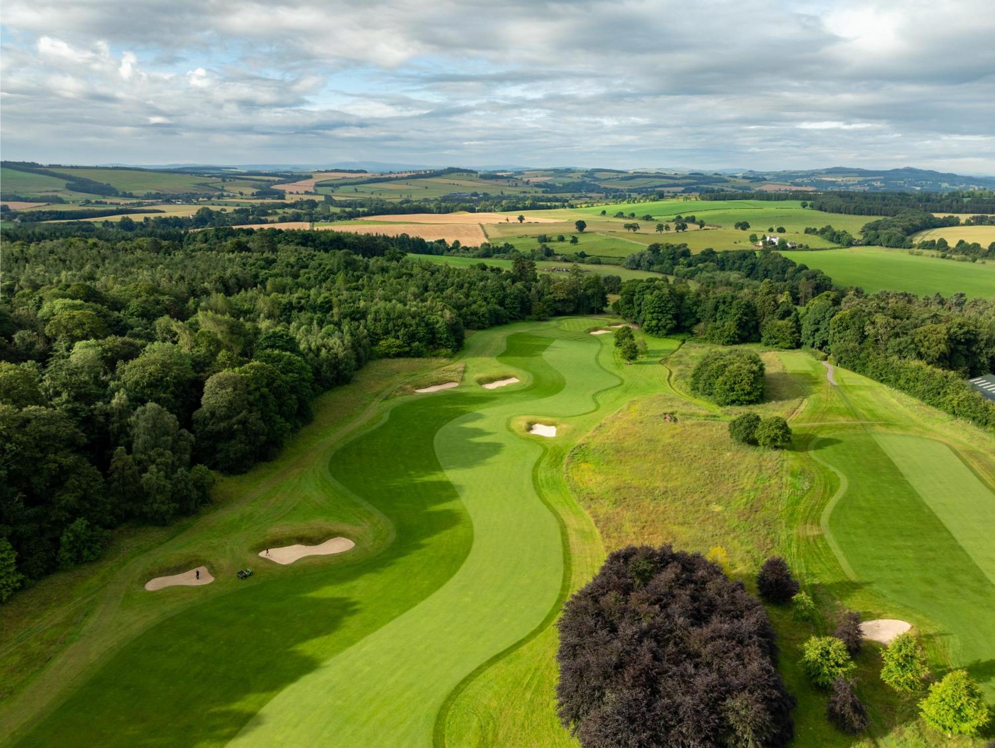 Schloss Roxburghe, Part Of Destination By Hyatt エクステリア 写真 The 18th hole at the 2019 Women's Open