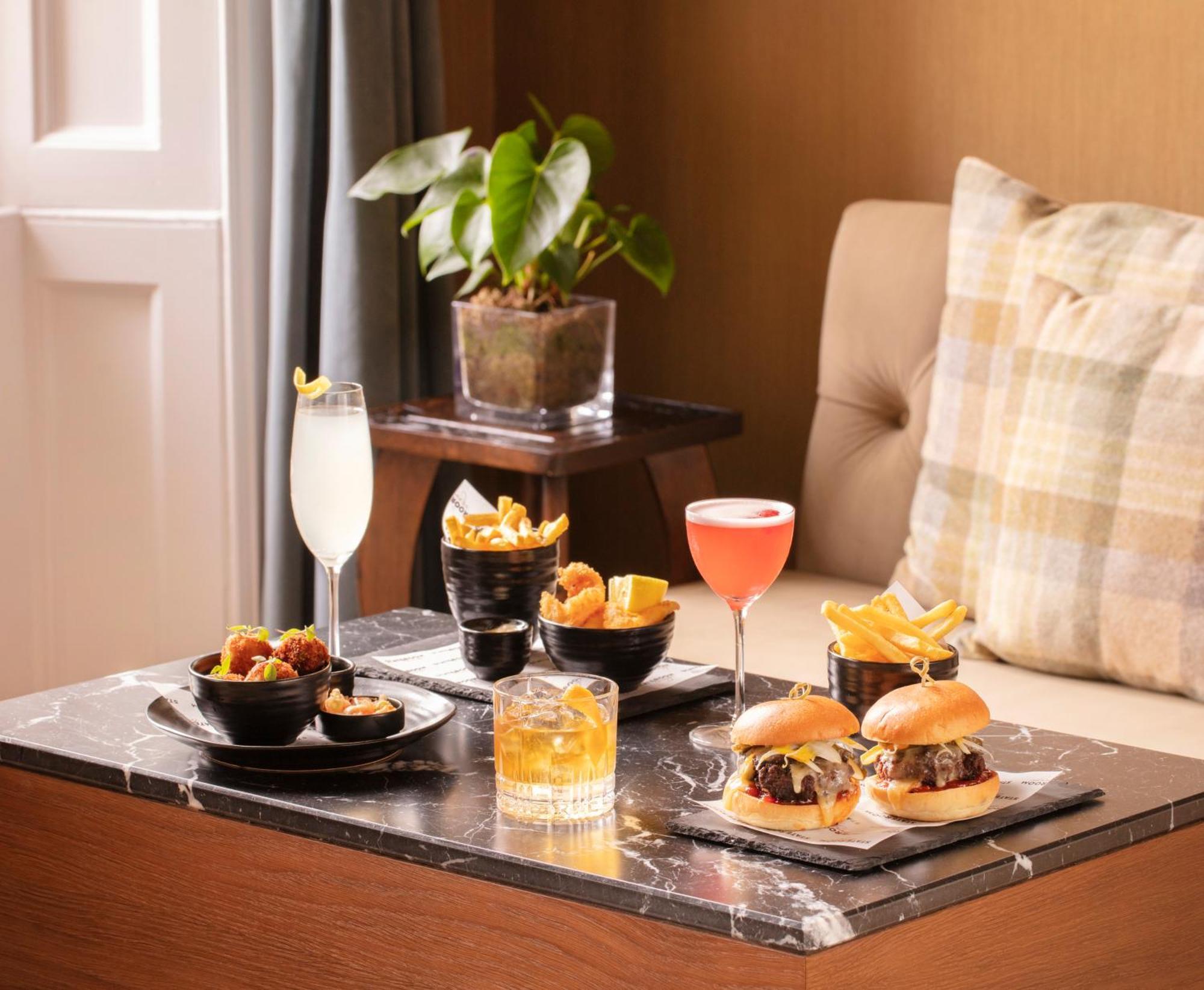 Schloss Roxburghe, Part Of Destination By Hyatt エクステリア 写真 A selection of cocktails and bar snacks at the bar