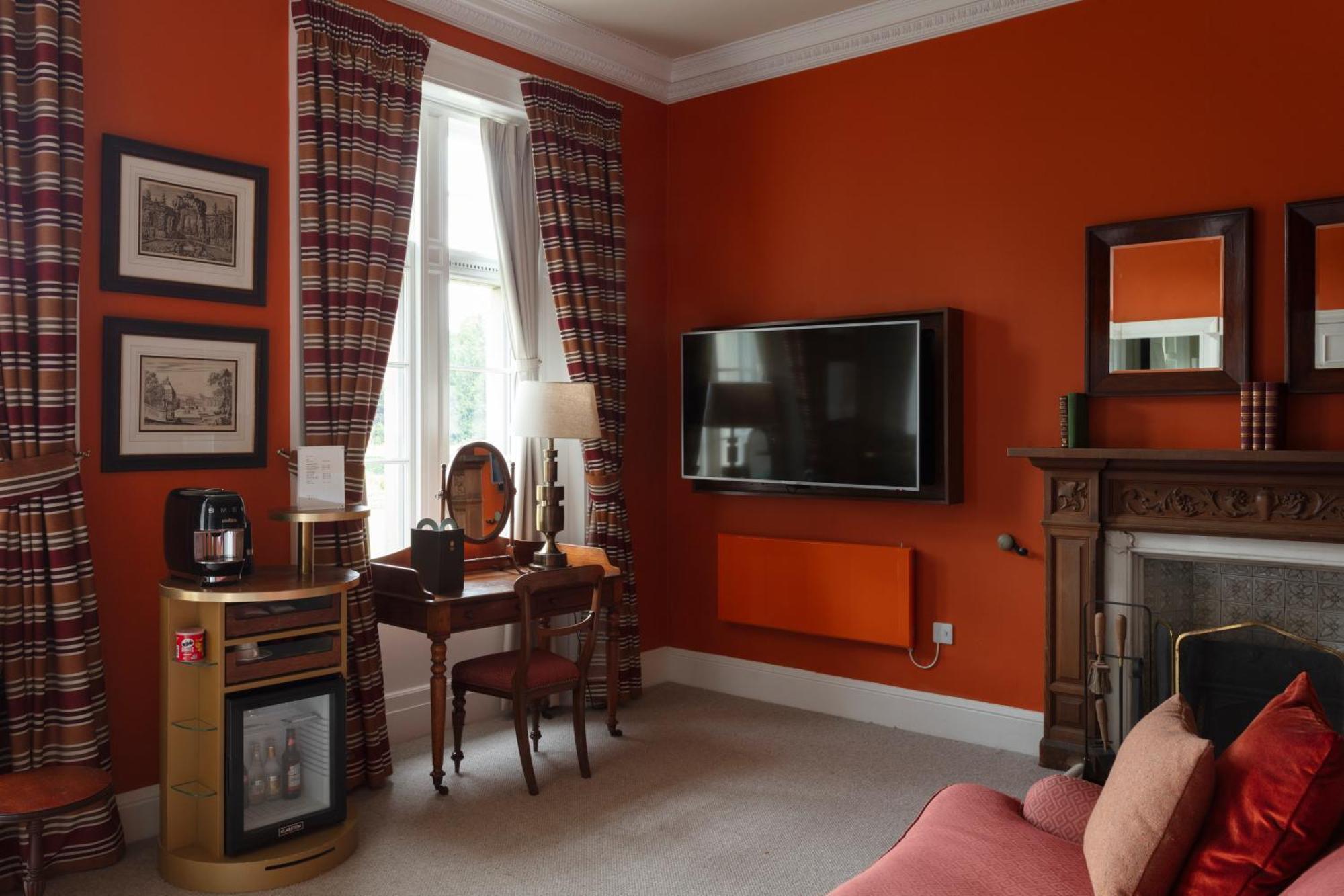 Schloss Roxburghe, Part Of Destination By Hyatt エクステリア 写真 A room at the hotel